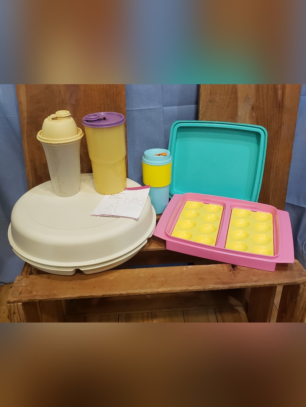 Tupperware - Picture 4 of 5